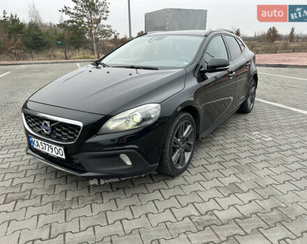 Черный Вольво В40, объемом двигателя 2 л и пробегом 265 тыс. км за 13200 $, фото 1 на Automoto.ua