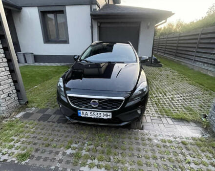 Чорний Вольво V40, об'ємом двигуна 2 л та пробігом 81 тис. км за 18500 $, фото 1 на Automoto.ua