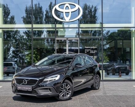 Чорний Вольво V40, об'ємом двигуна 2 л та пробігом 118 тис. км за 16028 $, фото 1 на Automoto.ua