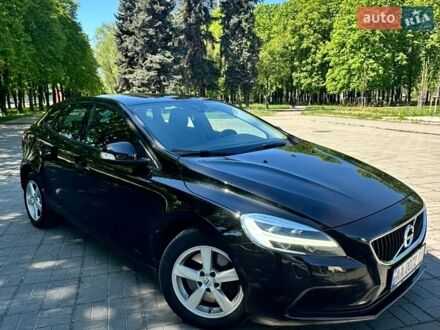 Черный Вольво В40, объемом двигателя 2 л и пробегом 190 тыс. км за 13900 $, фото 1 на Automoto.ua
