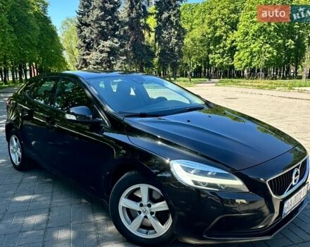 Черный Вольво В40, объемом двигателя 2 л и пробегом 190 тыс. км за 13900 $, фото 1 на Automoto.ua