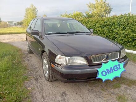 Вольво V40 2001 у Ковель на Automoto.ua Фіолетовий Вольво V40, об'ємом двигуна 1.9 л та пробігом 336 тис. км за 1799 $, фото 1 на Automoto.ua