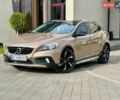 Коричневый Вольво В40, объемом двигателя 1.56 л и пробегом 189 тыс. км за 10350 $, фото 1 на Automoto.ua