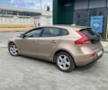 Коричневий Вольво V40, об'ємом двигуна 1.6 л та пробігом 208 тис. км за 10800 $, фото 1 на Automoto.ua