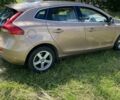 Коричневий Вольво V40, об'ємом двигуна 2 л та пробігом 305 тис. км за 10000 $, фото 1 на Automoto.ua