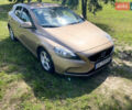 Коричневий Вольво V40, об'ємом двигуна 2 л та пробігом 315 тис. км за 11100 $, фото 2 на Automoto.ua