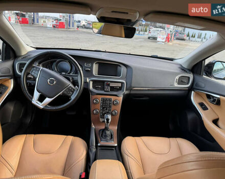 Коричневый Вольво В40, объемом двигателя 1.97 л и пробегом 85 тыс. км за 15999 $, фото 15 на Automoto.ua