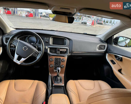 Коричневый Вольво В40, объемом двигателя 1.97 л и пробегом 85 тыс. км за 15999 $, фото 9 на Automoto.ua