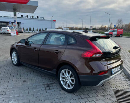 Коричневый Вольво В40, объемом двигателя 1.97 л и пробегом 85 тыс. км за 15999 $, фото 5 на Automoto.ua