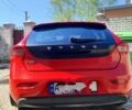 Красный Вольво В40, объемом двигателя 1.6 л и пробегом 225 тыс. км за 10200 $, фото 1 на Automoto.ua