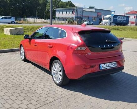 Червоний Вольво V40, об'ємом двигуна 2 л та пробігом 330 тис. км за 9500 $, фото 2 на Automoto.ua
