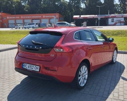 Червоний Вольво V40, об'ємом двигуна 2 л та пробігом 330 тис. км за 9500 $, фото 4 на Automoto.ua
