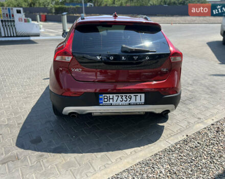 Красный Вольво В40, объемом двигателя 1.97 л и пробегом 61 тыс. км за 16700 $, фото 2 на Automoto.ua