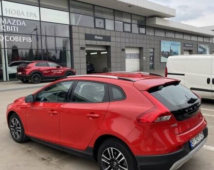 Червоний Вольво V40, об'ємом двигуна 2 л та пробігом 24 тис. км за 19000 $, фото 3 на Automoto.ua