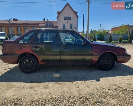 Красный Вольво В40, объемом двигателя 1.8 л и пробегом 263 тыс. км за 1300 $, фото 2 на Automoto.ua