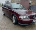 Красный Вольво В40, объемом двигателя 1.7 л и пробегом 230 тыс. км за 3250 $, фото 1 на Automoto.ua