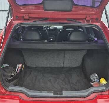 Червоний Вольво V40, об'ємом двигуна 1.95 л та пробігом 220 тис. км за 3900 $, фото 5 на Automoto.ua