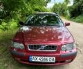 Красный Вольво В40, объемом двигателя 1.8 л и пробегом 408 тыс. км за 1850 $, фото 1 на Automoto.ua