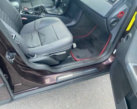 Червоний Вольво V40, об'ємом двигуна 1.6 л та пробігом 325 тис. км за 7300 $, фото 16 на Automoto.ua