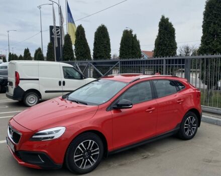 Червоний Вольво V40, об'ємом двигуна 2 л та пробігом 25 тис. км за 17600 $, фото 1 на Automoto.ua