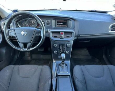 Вольво В40, объемом двигателя 1.6 л и пробегом 307 тыс. км за 8900 $, фото 17 на Automoto.ua