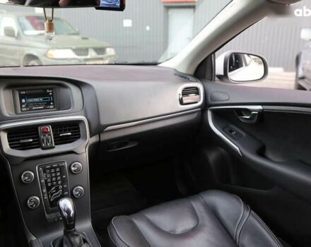 Вольво В40, объемом двигателя 1.6 л и пробегом 144 тыс. км за 11900 $, фото 14 на Automoto.ua