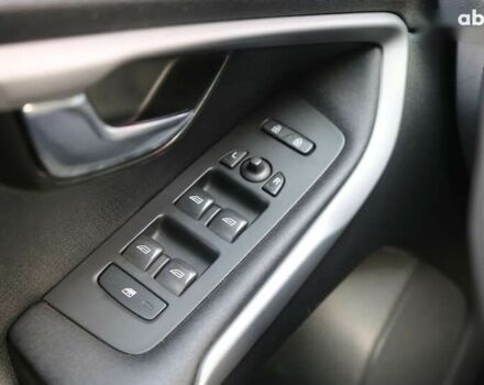 Вольво В40, объемом двигателя 1.6 л и пробегом 144 тыс. км за 11900 $, фото 20 на Automoto.ua