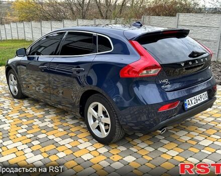 Вольво В40, объемом двигателя 2 л и пробегом 273 тыс. км за 13500 $, фото 3 на Automoto.ua