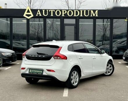Вольво V40, об'ємом двигуна 1.6 л та пробігом 309 тис. км за 9800 $, фото 14 на Automoto.ua