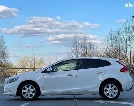 Вольво В40, объемом двигателя 1.6 л и пробегом 307 тыс. км за 8900 $, фото 7 на Automoto.ua