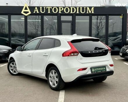 Вольво V40, об'ємом двигуна 1.6 л та пробігом 309 тис. км за 9800 $, фото 10 на Automoto.ua