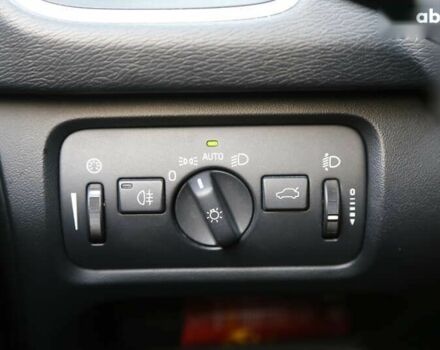 Вольво В40, объемом двигателя 1.6 л и пробегом 144 тыс. км за 11900 $, фото 21 на Automoto.ua