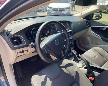 Вольво В40, объемом двигателя 1.6 л и пробегом 97 тыс. км за 12900 $, фото 10 на Automoto.ua
