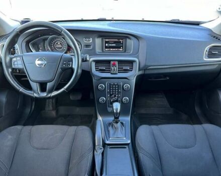 Вольво В40, объемом двигателя 1.6 л и пробегом 307 тыс. км за 8900 $, фото 24 на Automoto.ua