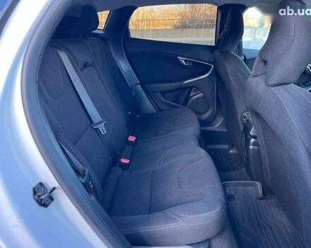 Вольво В40, объемом двигателя 1.6 л и пробегом 307 тыс. км за 8900 $, фото 26 на Automoto.ua