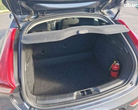 Вольво В40, объемом двигателя 1.6 л и пробегом 142 тыс. км за 12699 $, фото 10 на Automoto.ua