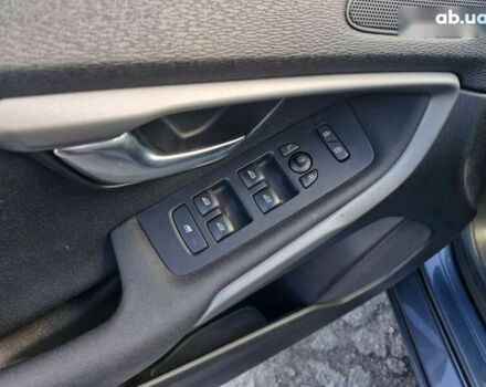 Вольво В40, объемом двигателя 1.6 л и пробегом 142 тыс. км за 12699 $, фото 12 на Automoto.ua