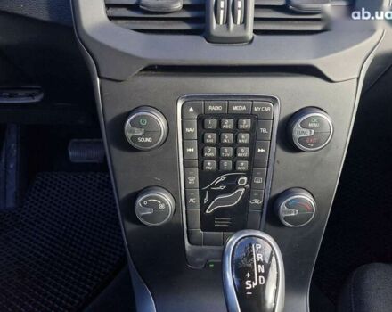 Вольво В40, объемом двигателя 1.6 л и пробегом 142 тыс. км за 12699 $, фото 26 на Automoto.ua