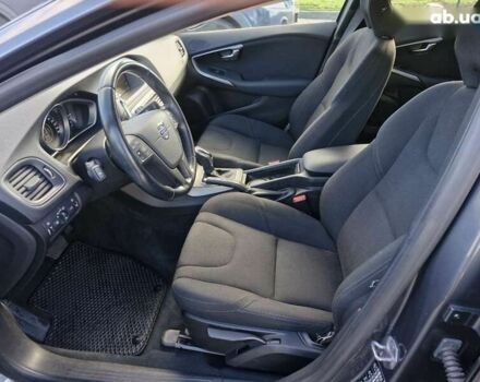 Вольво В40, объемом двигателя 1.6 л и пробегом 142 тыс. км за 12699 $, фото 16 на Automoto.ua