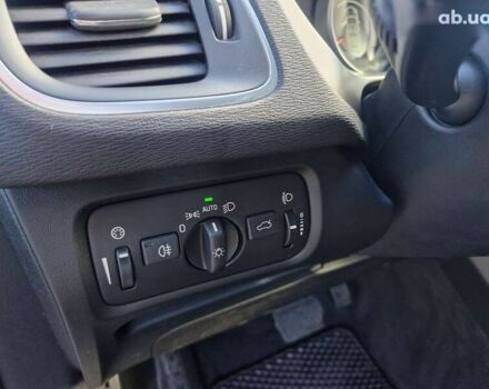Вольво В40, объемом двигателя 1.6 л и пробегом 142 тыс. км за 12699 $, фото 14 на Automoto.ua