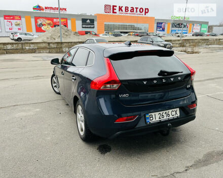 Вольво V40, об'ємом двигуна 1.6 л та пробігом 219 тис. км за 10000 $, фото 31 на Automoto.ua