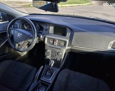 Вольво В40, объемом двигателя 1.6 л и пробегом 142 тыс. км за 12699 $, фото 20 на Automoto.ua