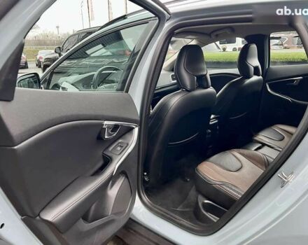 Вольво В40, объемом двигателя 0 л и пробегом 135 тыс. км за 17900 $, фото 22 на Automoto.ua