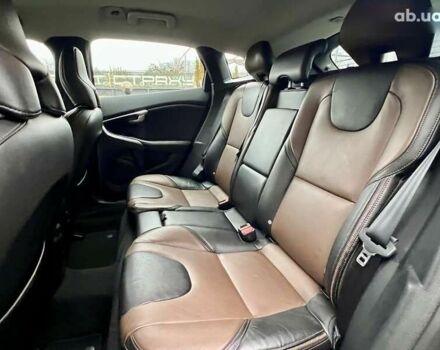 Вольво В40, объемом двигателя 0 л и пробегом 135 тыс. км за 17900 $, фото 25 на Automoto.ua