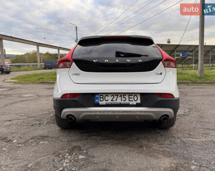 Вольво В40, объемом двигателя 2 л и пробегом 77 тыс. км за 18000 $, фото 1 на Automoto.ua