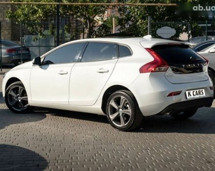Вольво V40, об'ємом двигуна 2 л та пробігом 50 тис. км за 16700 $, фото 3 на Automoto.ua
