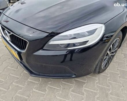 Вольво В40, объемом двигателя 2 л и пробегом 220 тыс. км за 14800 $, фото 2 на Automoto.ua