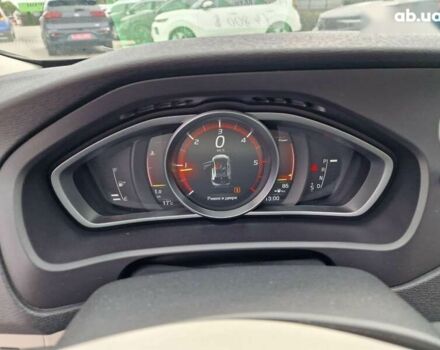 Вольво В40, объемом двигателя 2 л и пробегом 220 тыс. км за 14800 $, фото 25 на Automoto.ua