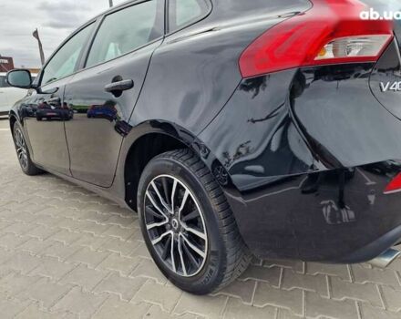 Вольво В40, объемом двигателя 2 л и пробегом 220 тыс. км за 14800 $, фото 12 на Automoto.ua