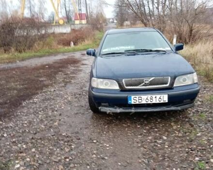 Вольво В40, объемом двигателя 1.9 л и пробегом 666 тыс. км за 1000 $, фото 1 на Automoto.ua